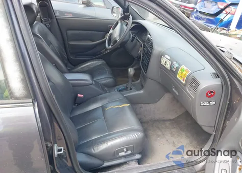 1996 Toyota Camry Le/Xle/Se z USA, uszkodzony, nr VIN 4T1BF12K3TU873648